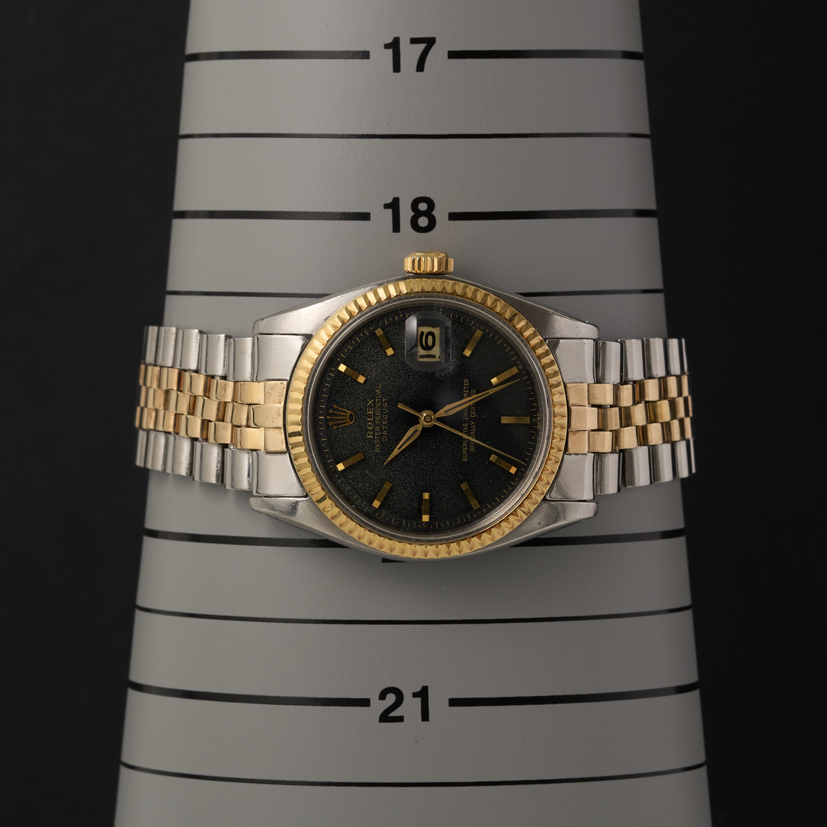 ROLEX DATEJUST 1601 BLACK GILT DIAL-14