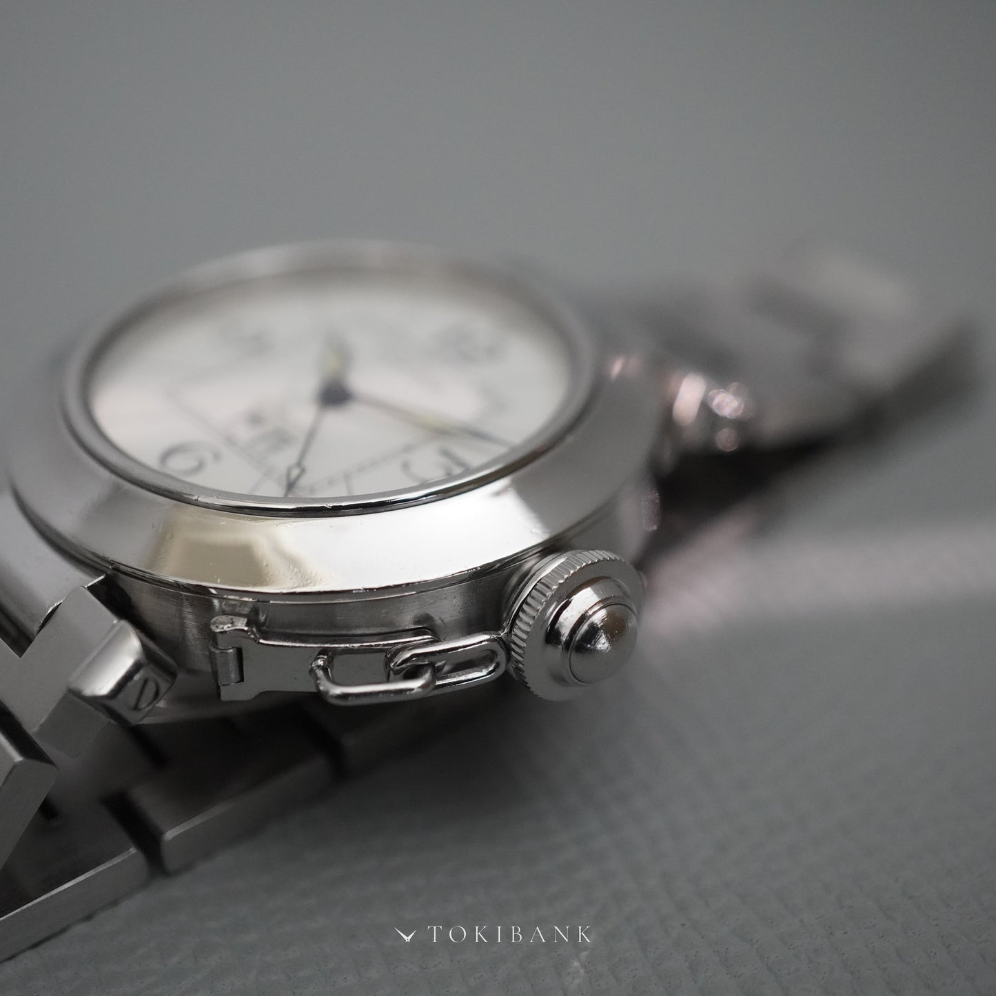 CARTIER LM PASHA C BIG DATE 2475