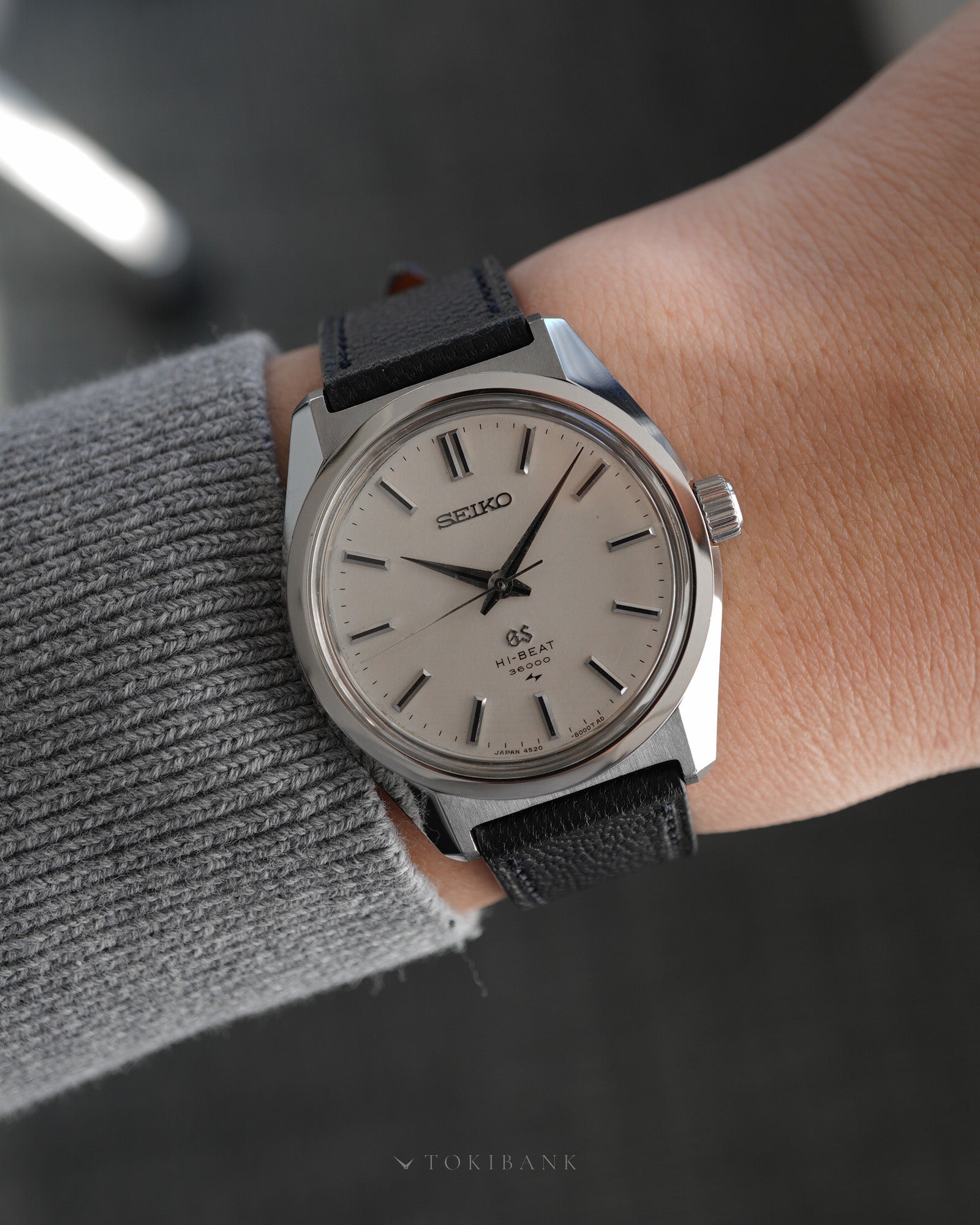GRANDSEIKO REF 4520-8000 45GS Restoration-wrist
