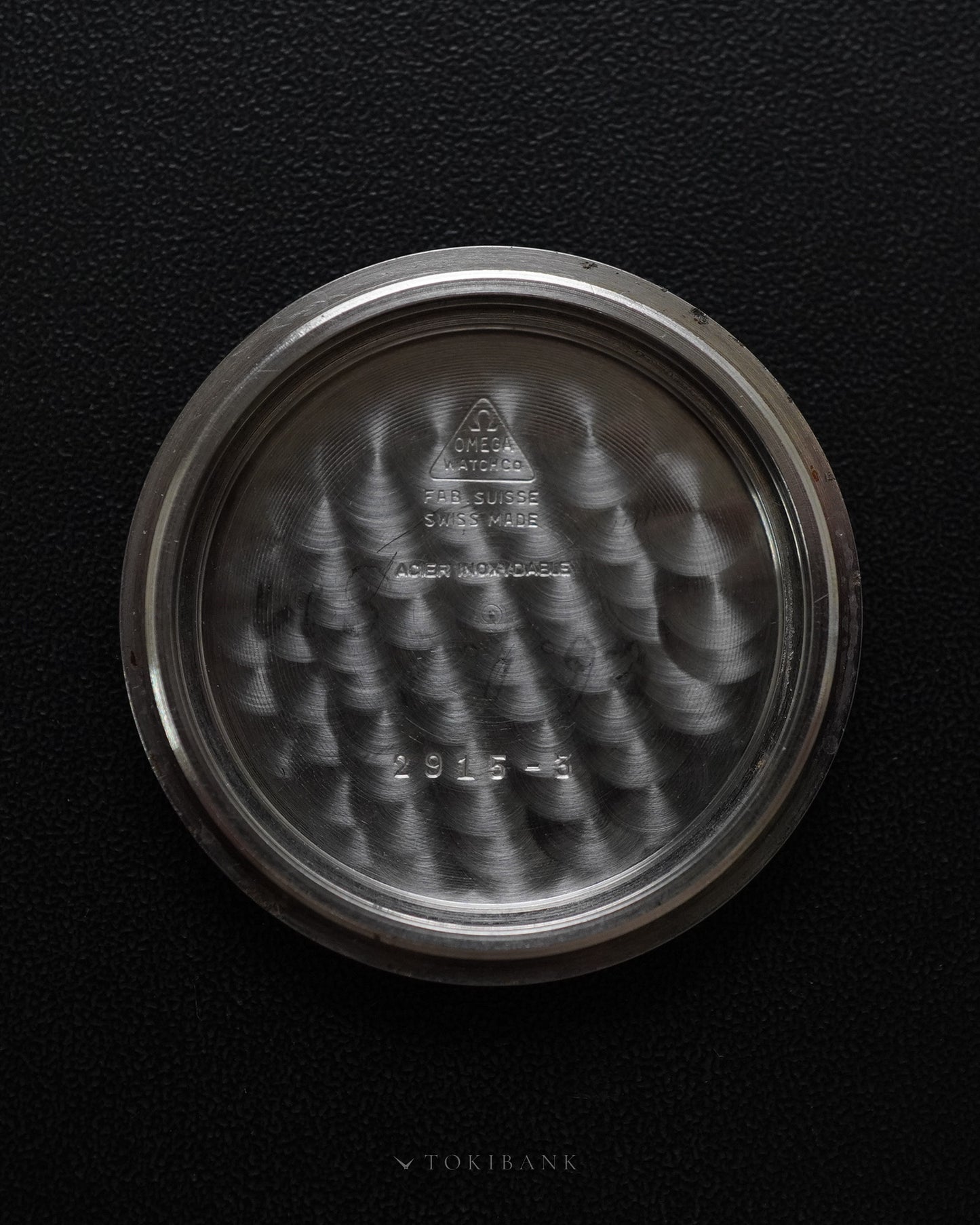 OMEGA SPEEDMASTER REF 2915-3-caseback2
