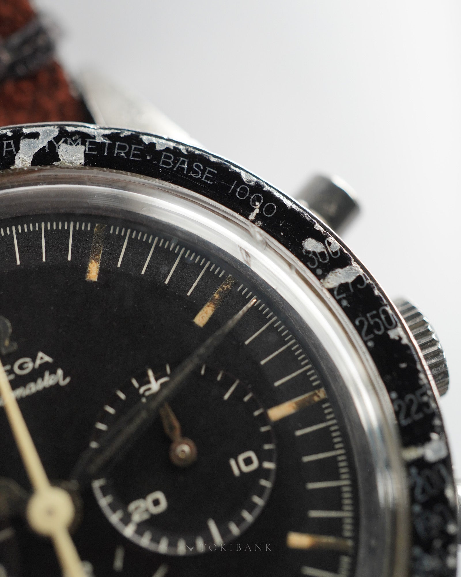 OMEGA SPEEDMASTER REF 2915-3-base1000