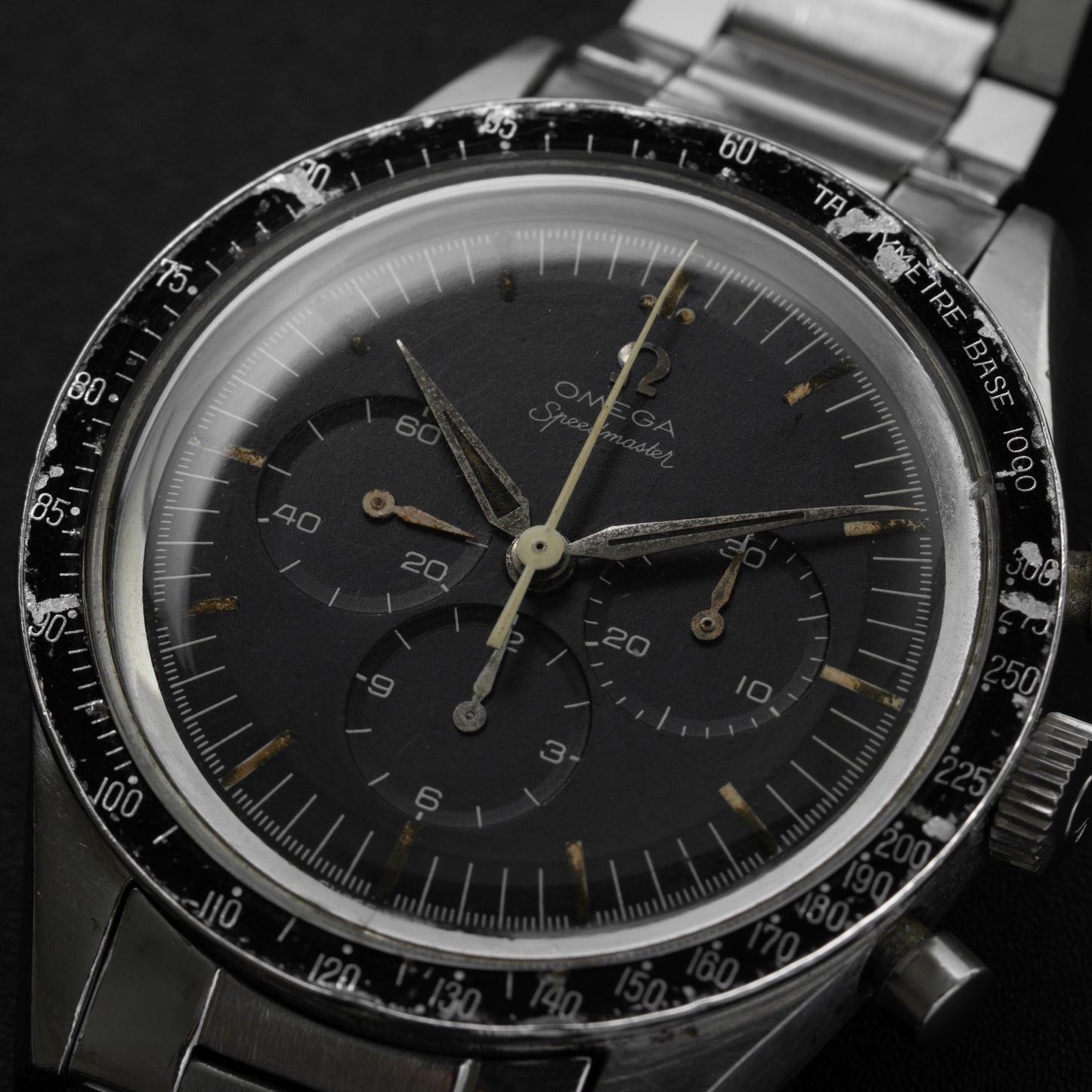 OMEGA SPEEDMASTER REF 2915-3 dial