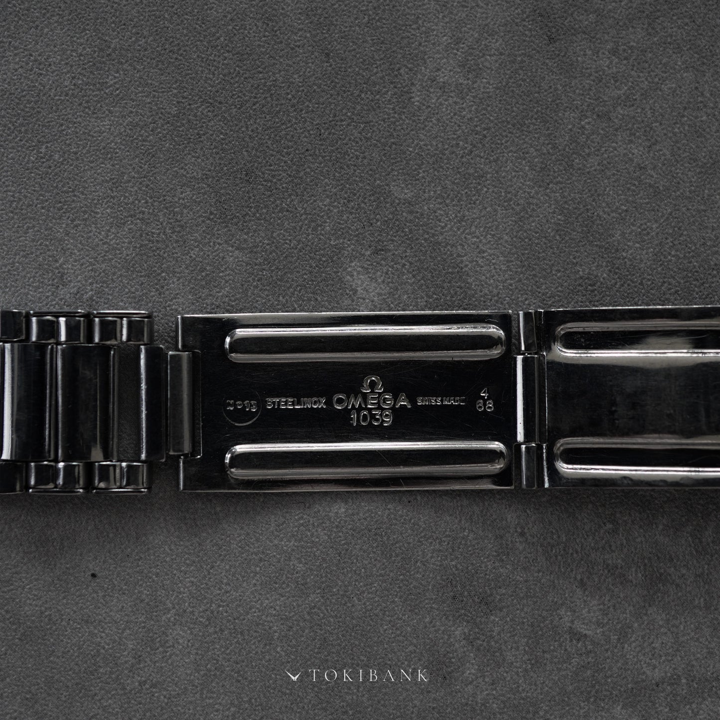 OMEGA SPEEDMASTER REF. 145.012 1968年製-12