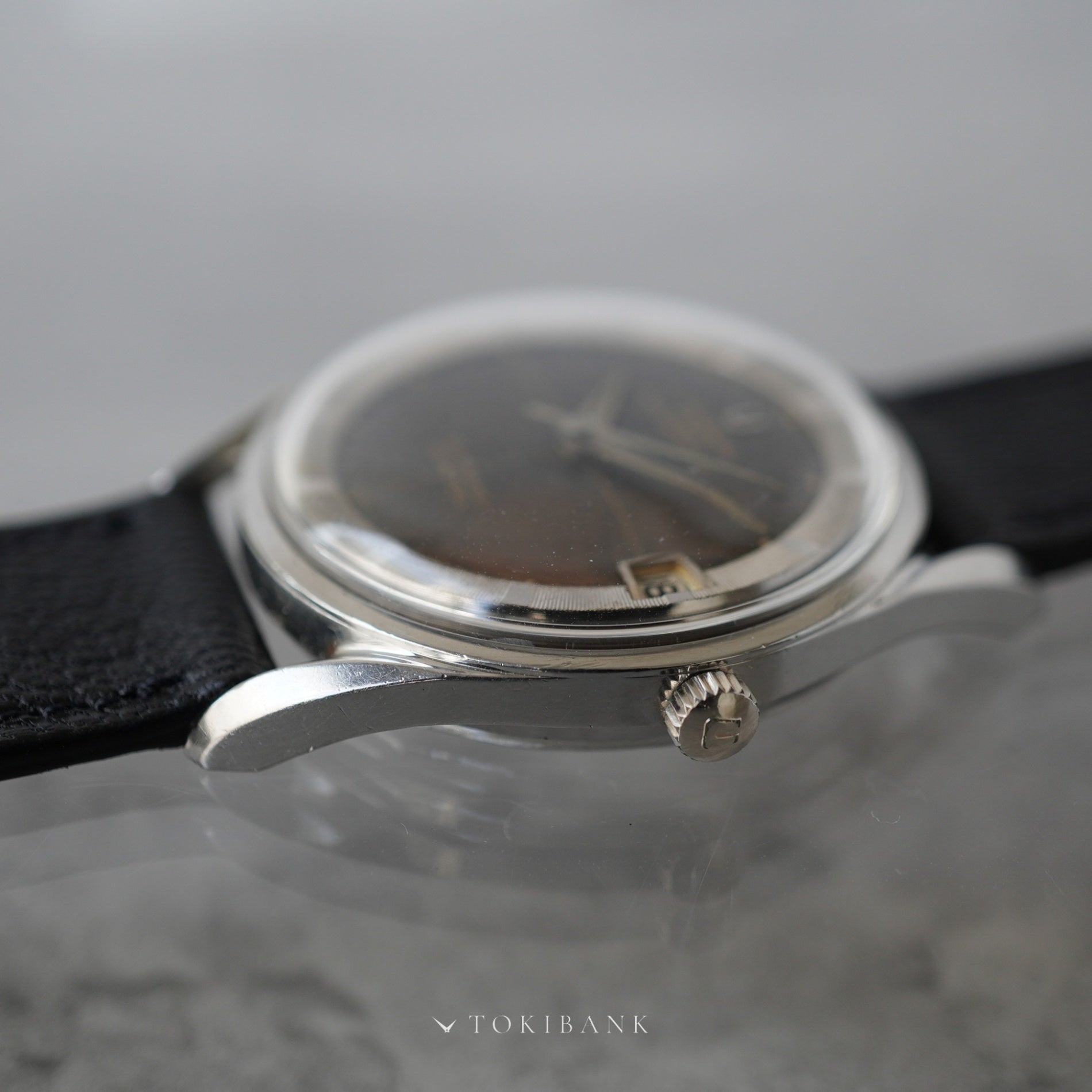 UNIVERSAL GENEVE POLEROUTER DATE REF. 204610-2 TROPICAL – TOKIBANK