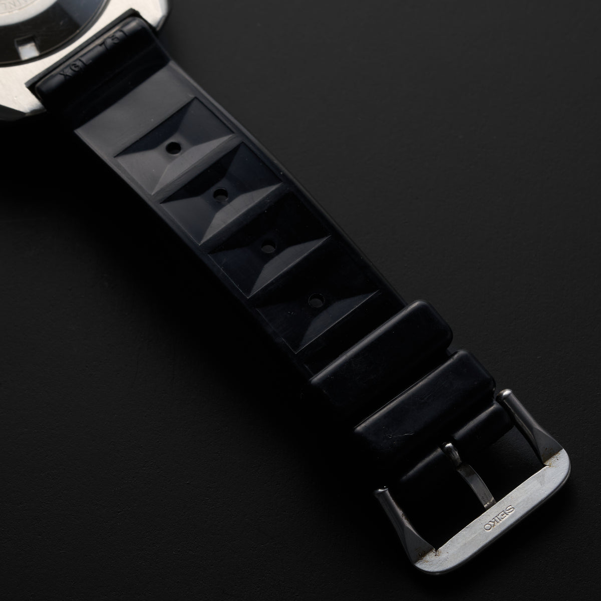 SEIKO DIVER  CAPTAIN WILLARD 6105-8110 THREE SLOT CROWN-11